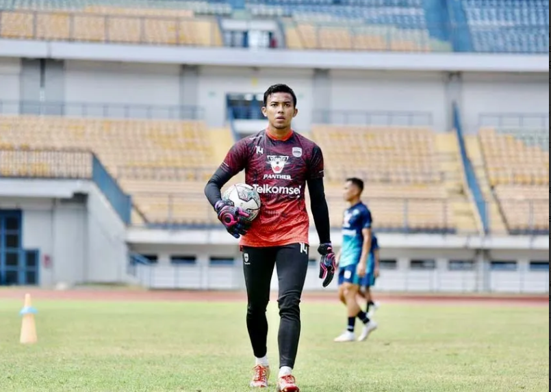 Kiper Indonesia Terbaik Menyelami Dunia Penjaga Gawang Tanah Air